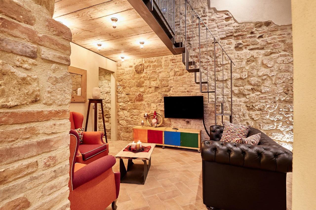 La Civetta, In Historical Center, Free Wifi Apartment *