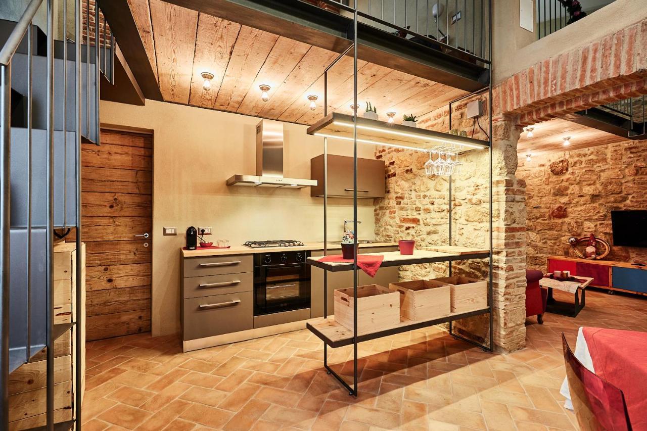 Apartment La Civetta, In Historical Center, Free Wifi