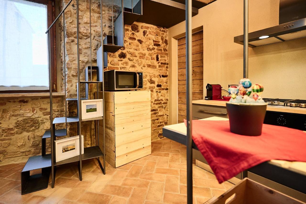 Apartment La Civetta, In Historical Center, Free Wifi